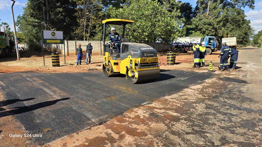 Road construction in Zimbabwe